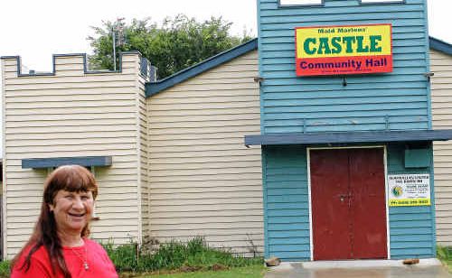 Kay Jackson is hoping to generate some interest in re-forming the Warwick Little Theatre group. Kay Jackson is hoping to generate some interest in re-forming the Warwick Little Theatre group.